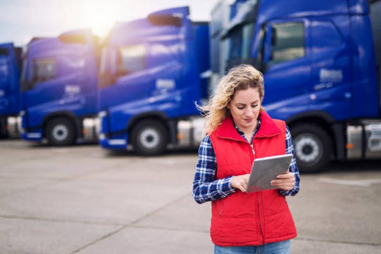 Ways Gender Diversity is Changing the Trucking Industry