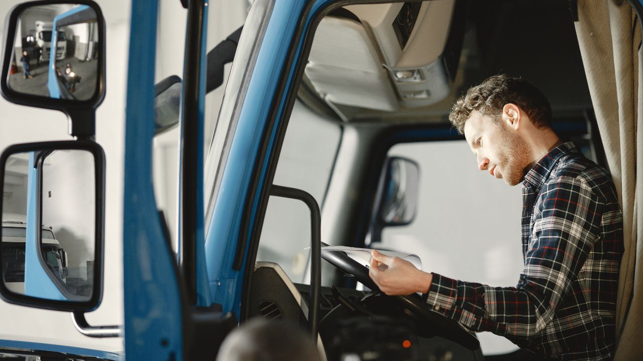 Inexperienced Drivers and Commercial Truck Insurance