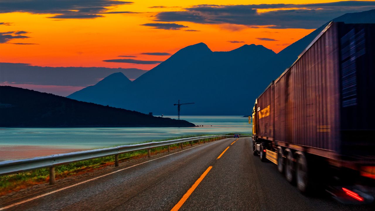 Why Commercial Trucks Cheap To Insure