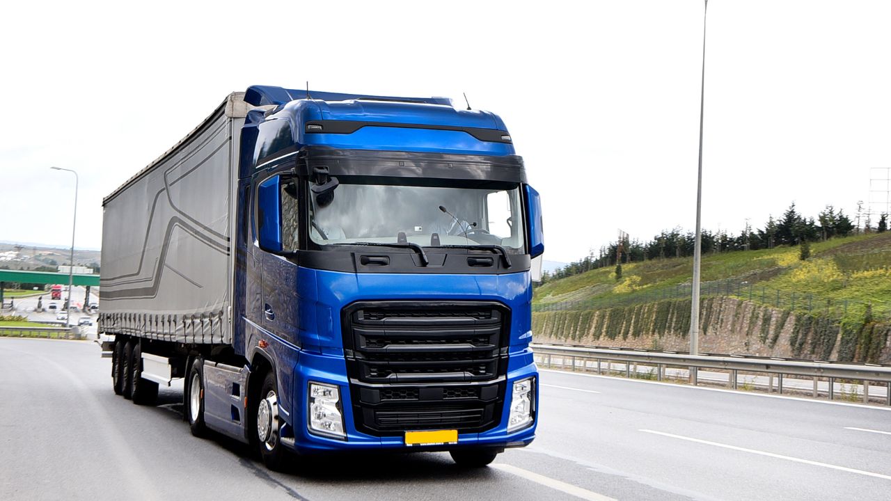 Mistakes to Avoid When Buying Commercial Truck Insurance