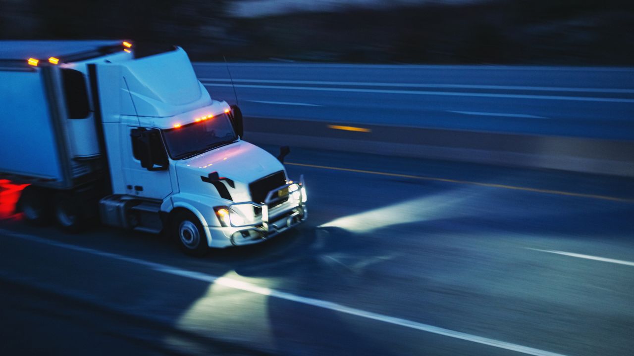 commercial trucking insurance