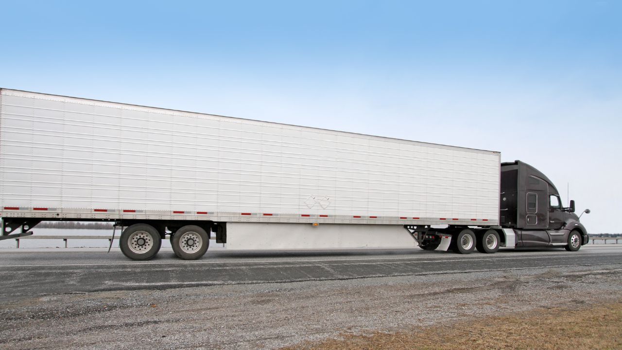 Long-Haul and Local Trucking Insurance Comparison